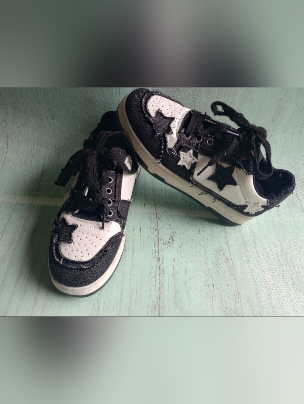 Pacogil Women's Star Graphic Lace Up Skate Shoes Size 37 (6.5)
